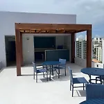 Apartamento Novo E Com Vista Para O Mar De Amaralina Com Garagem!