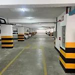 Apartamento Novo E Com Vista Para O Mar De Amaralina Com Garagem!