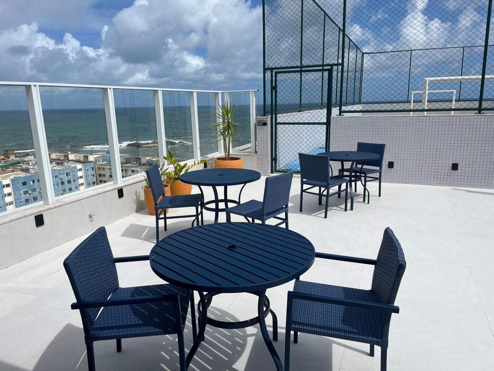 Novo E Com Vista O Mar De Amaralina Com Garagem! Apartamento *